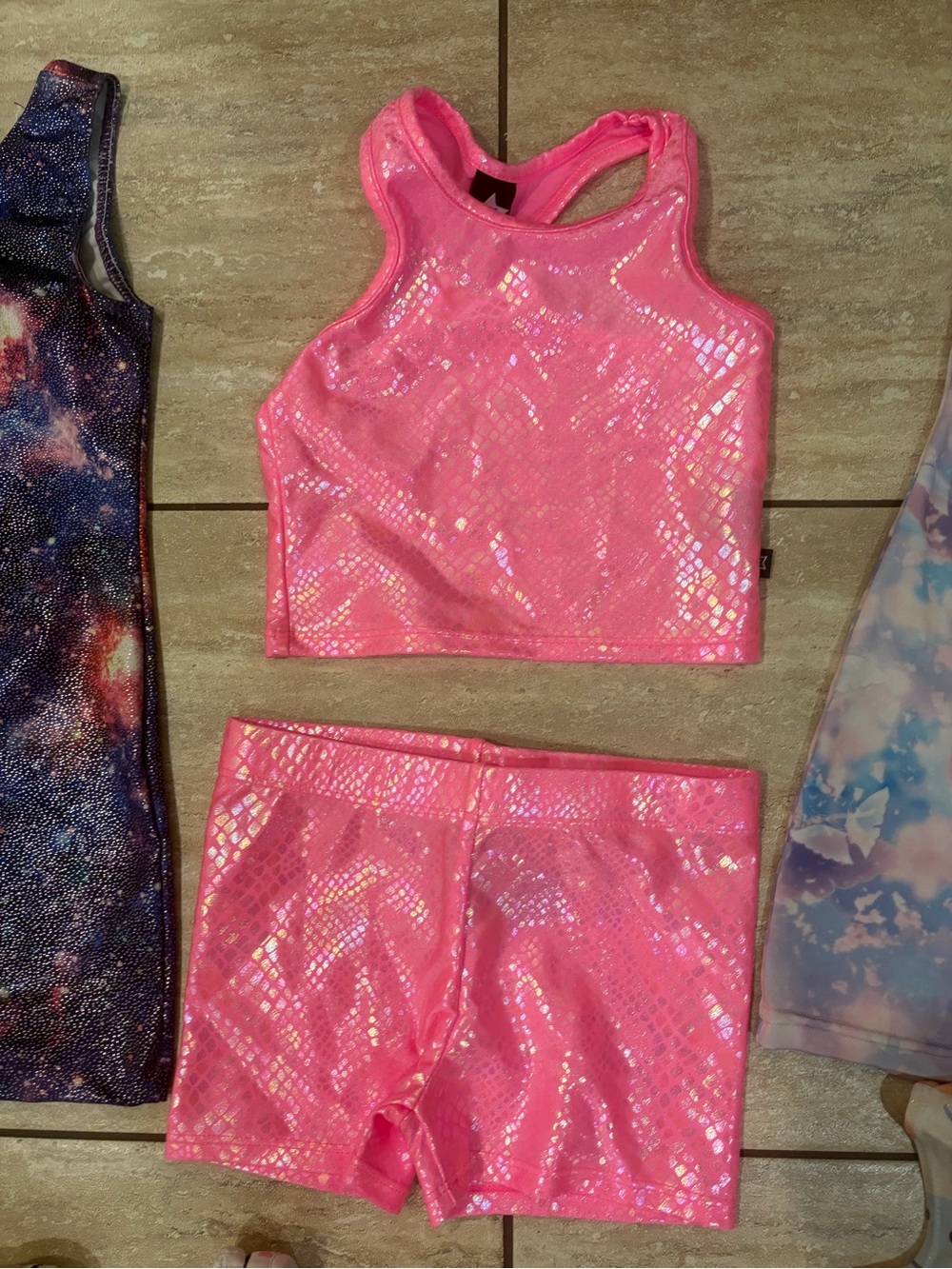 Pixielane two piece pink printed tumble set in size 6